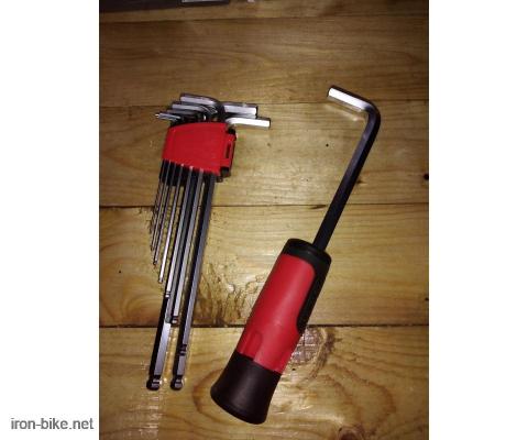 Set imbus ključeva sa loptastom glavom 