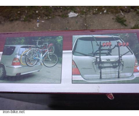 Automobilski nosač za bicikle na gepek ili zadnja vrata